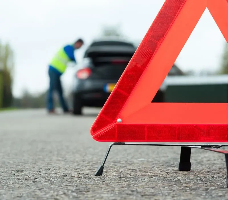 werkplaats-pechhulp 24 uur per dag 7 dagen in de week pechhulp